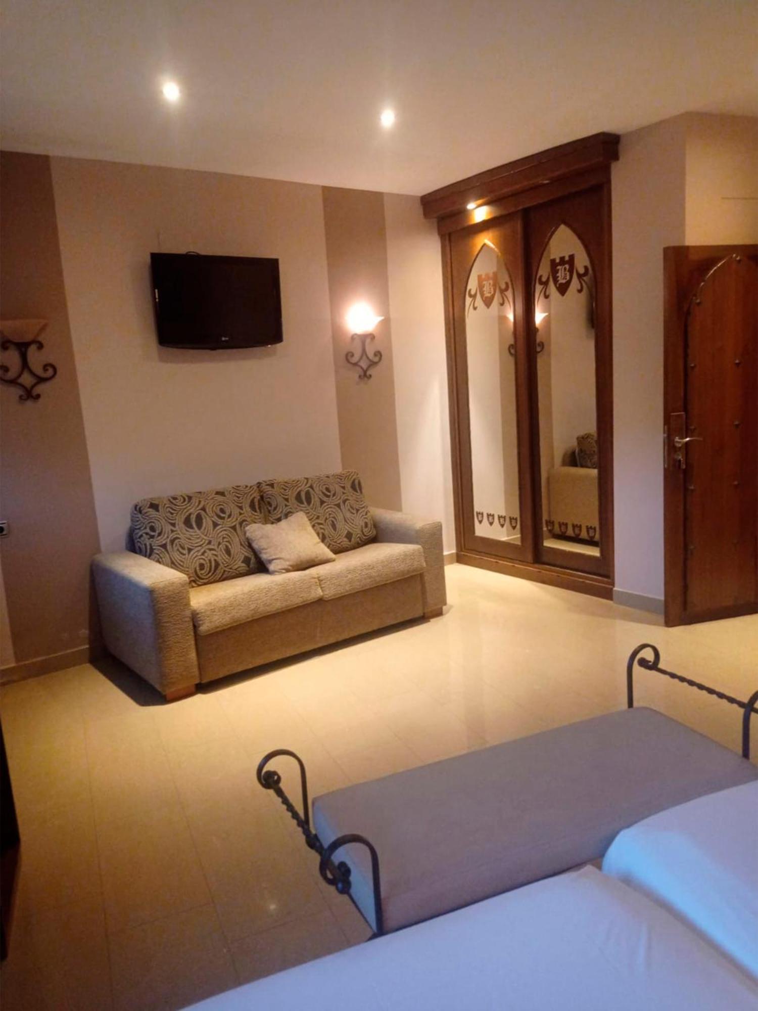 Hotel La Brasa Vélez de Benaudalla Esterno foto